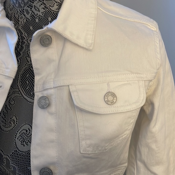 Gap white denim jacket - Picture 2 of 6